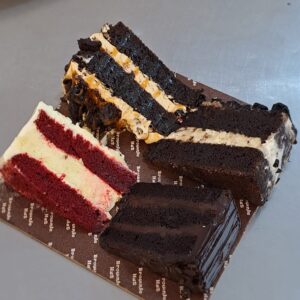 four large slice box